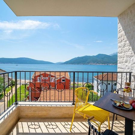 Sealine Apartments A1 Tivat Bagian luar foto