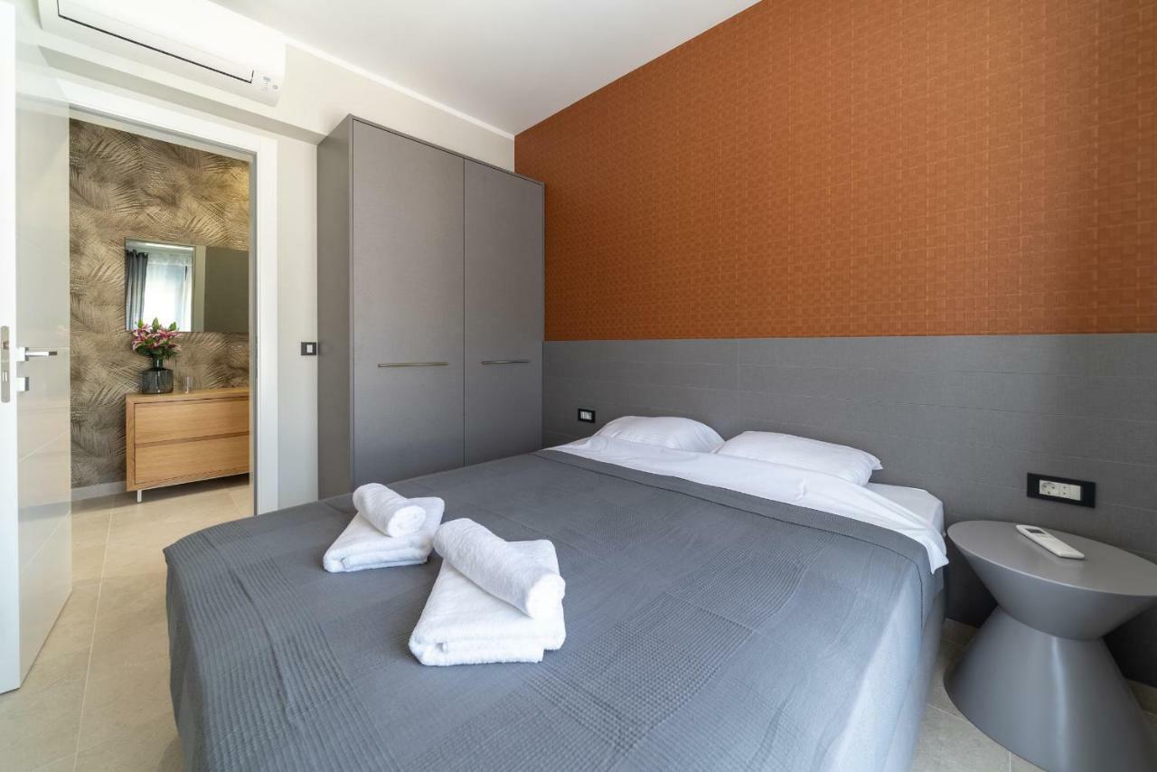 Sealine Apartments A1 Tivat Bagian luar foto