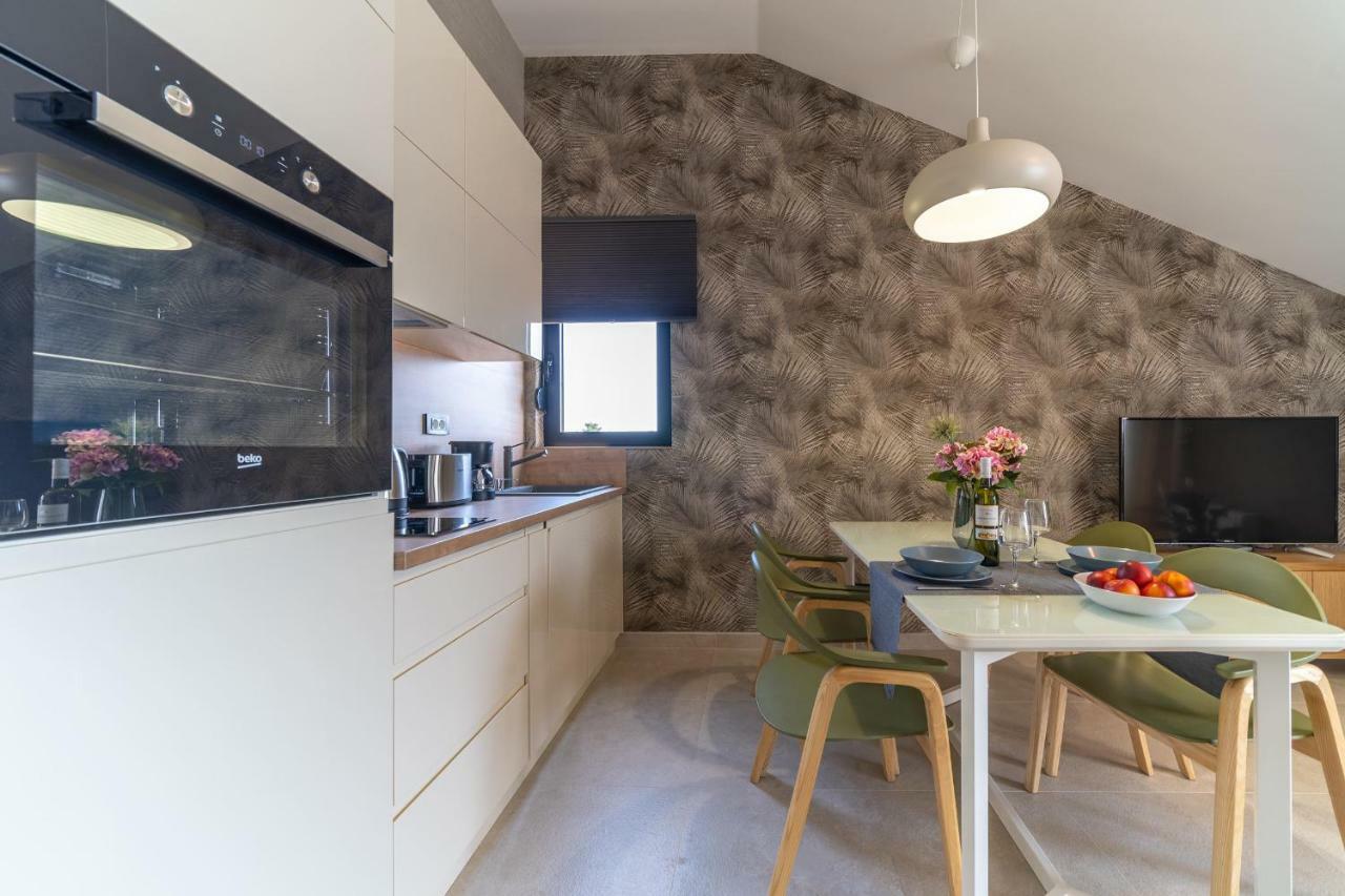 Sealine Apartments A1 Tivat Bagian luar foto
