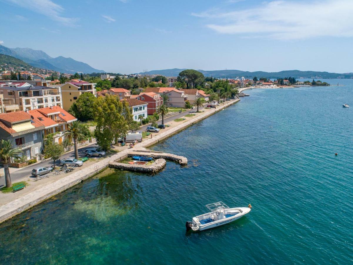 Sealine Apartments A1 Tivat Bagian luar foto